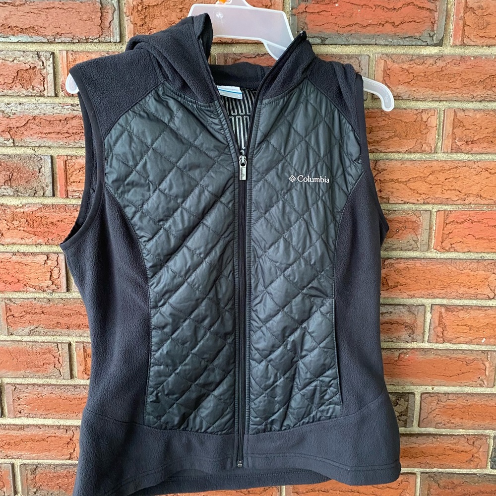 Columbia vest